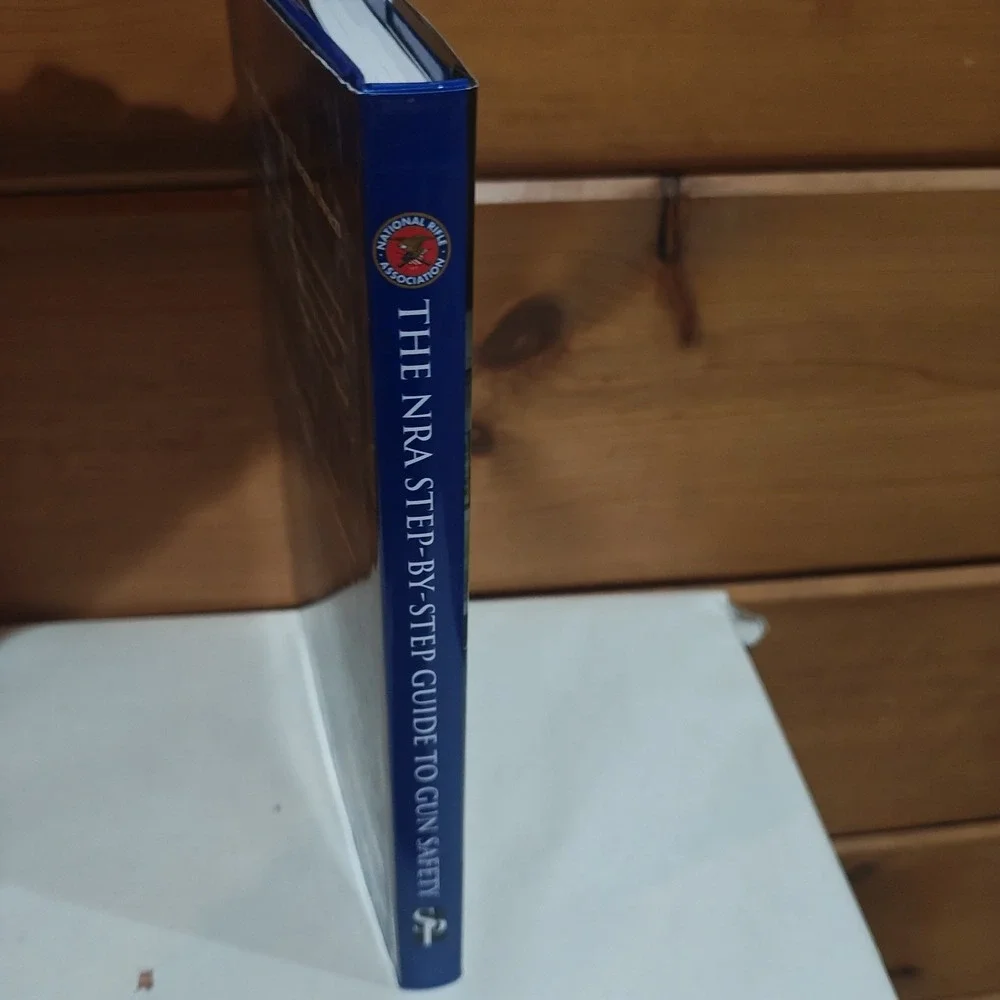 The Nra Step-By-Step Guide to Gun Safety: How to Care For,‎ Use... 9781510714052